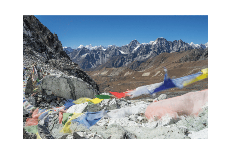 Everest Chola Pass Trek 18 Days